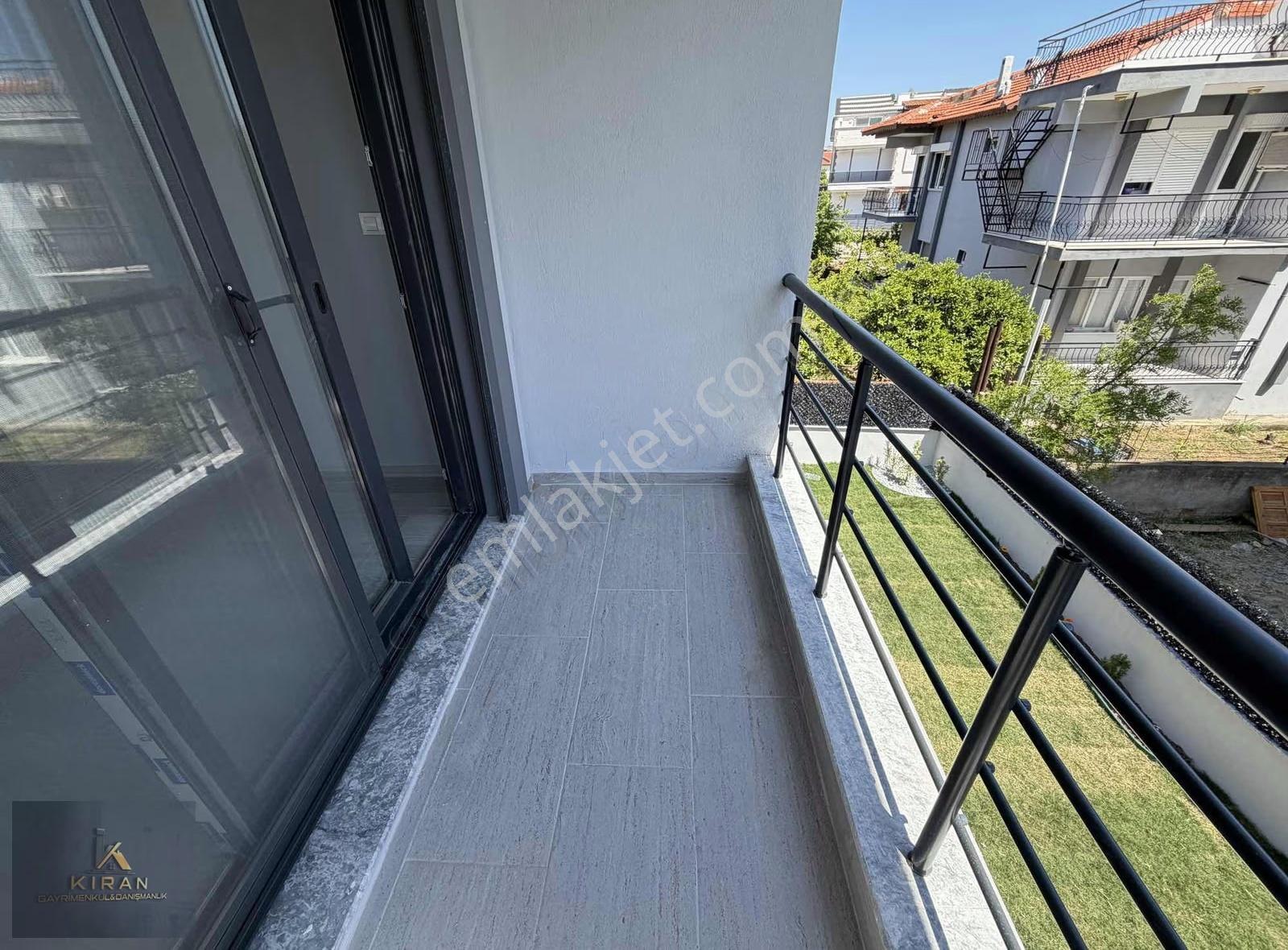 Yenişakran Sayfiye Mah. Satılık 4+1 Geniş Bahçeli Villa - Görsel 21