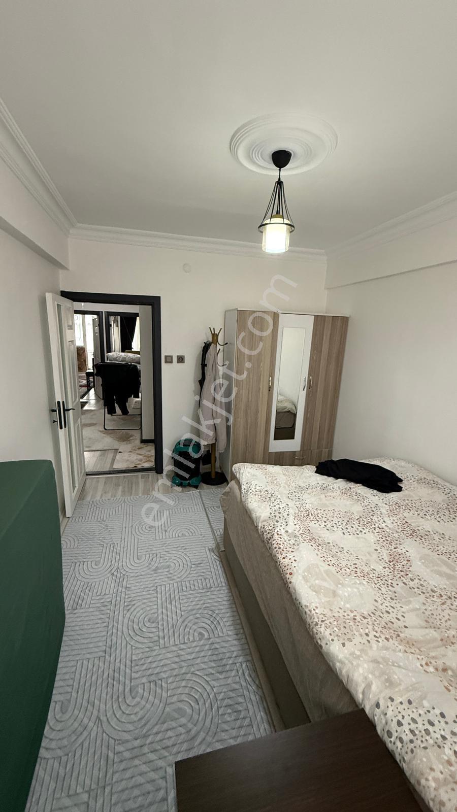 E\reşadiye Mah 2+1 25yıllık 100m2 1.kat Çift Balkon 2.300.000 - Görsel 12