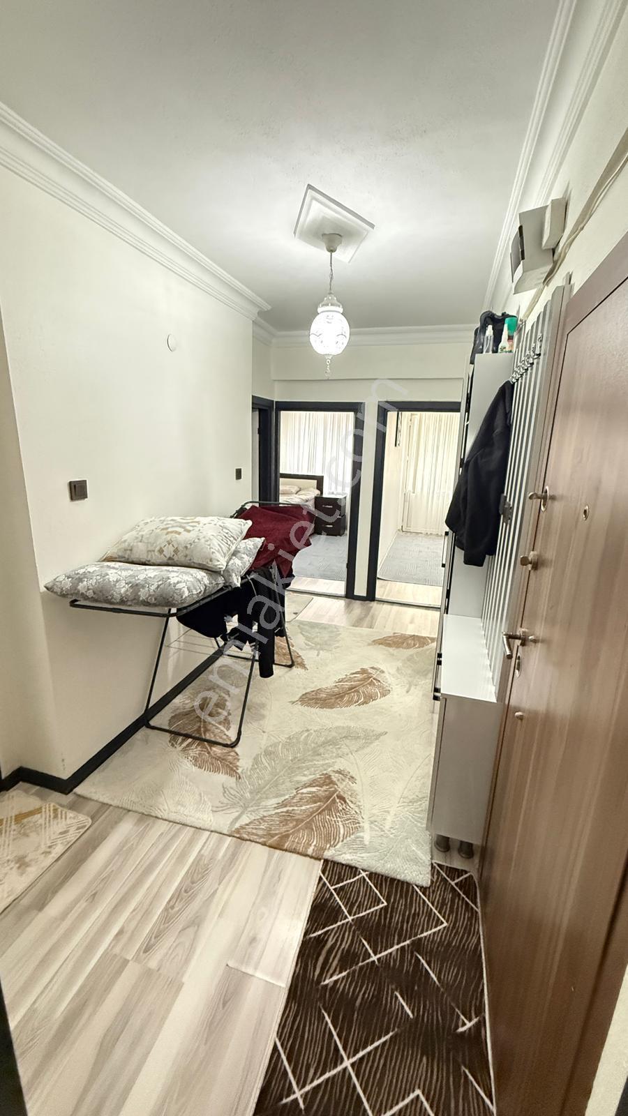 E\reşadiye Mah 2+1 25yıllık 100m2 1.kat Çift Balkon 2.300.000 - Görsel 9