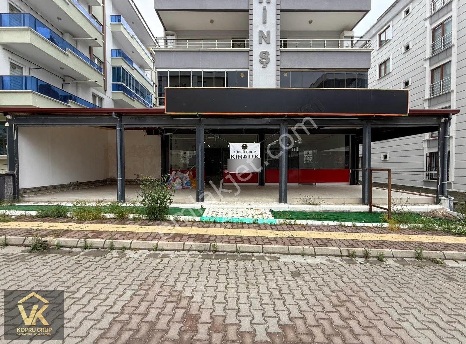 Vk Köprü Grup'tan Kiralık - Tramvaya 3.bina 300 M2 Dükkan - Görsel 3