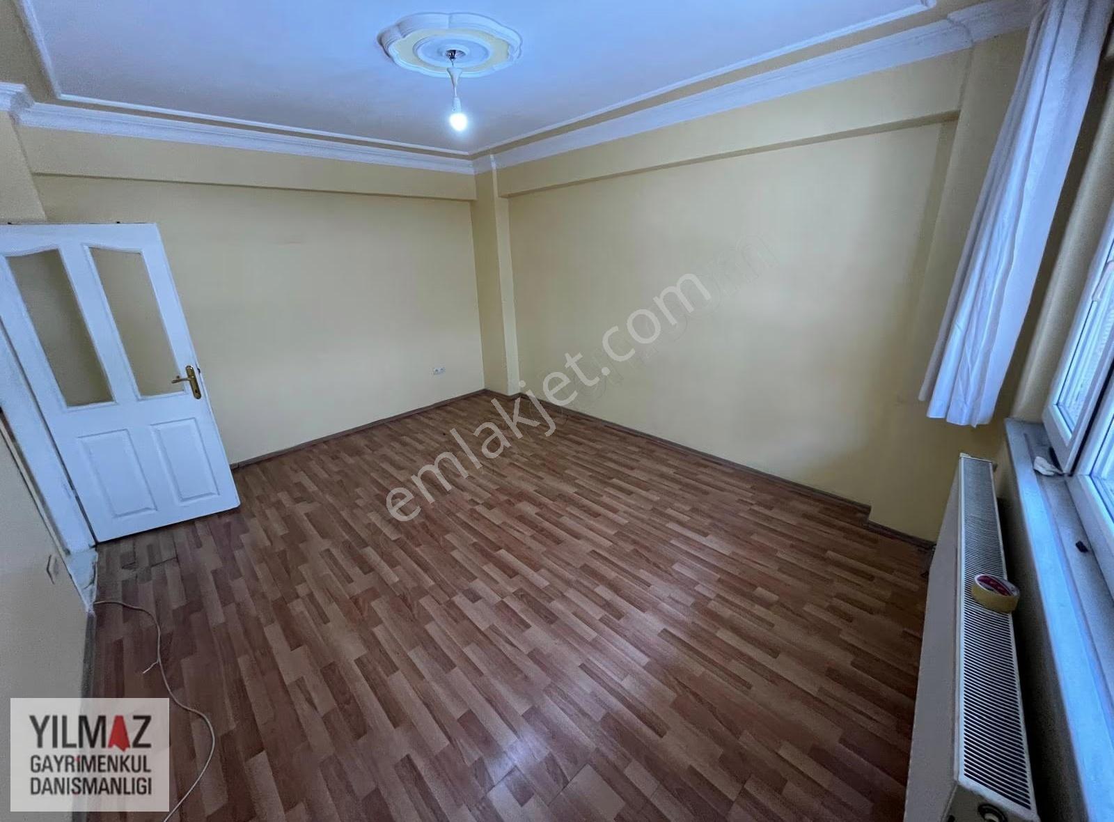 Yılmaz Gayrimenkulden 2005 Yapımı 90 M2 Y.giriş Daire - Görsel 3
