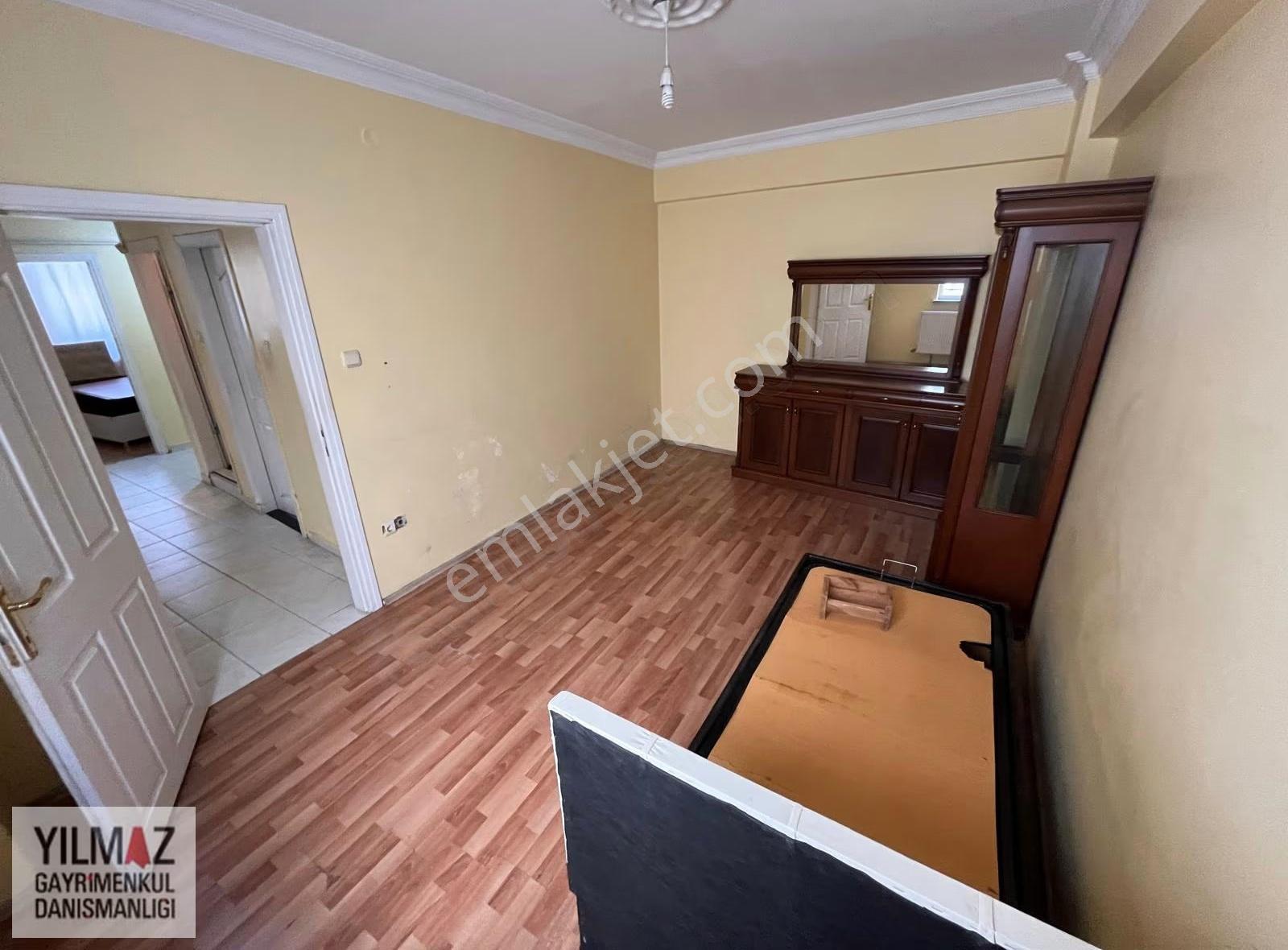 Yılmaz Gayrimenkulden 2005 Yapımı 90 M2 Y.giriş Daire - Görsel 19