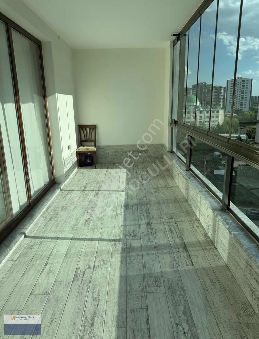 Necaroğullarından Mastfıroş Caddesi 4,5+1 Ultra Lüks Daire - Görsel 25