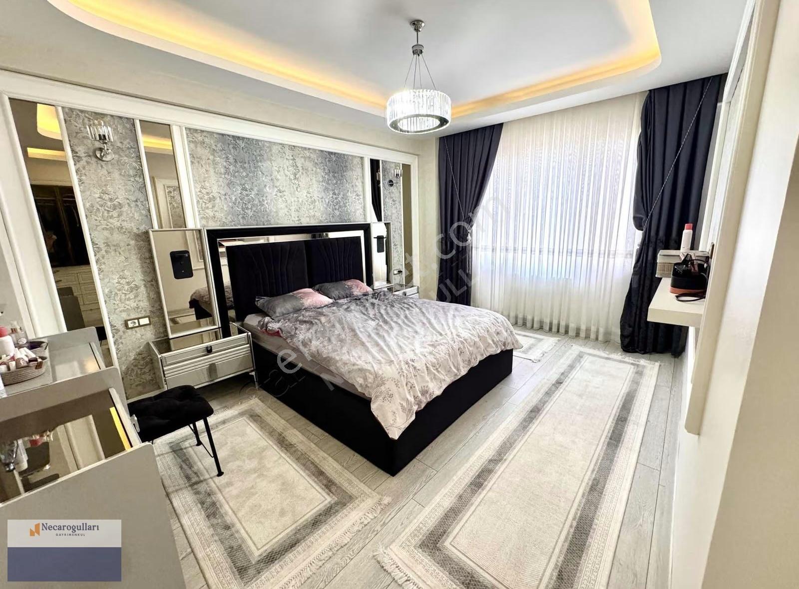 Necaroğullarından Mastfıroş Caddesi 4,5+1 Ultra Lüks Daire - Görsel 30
