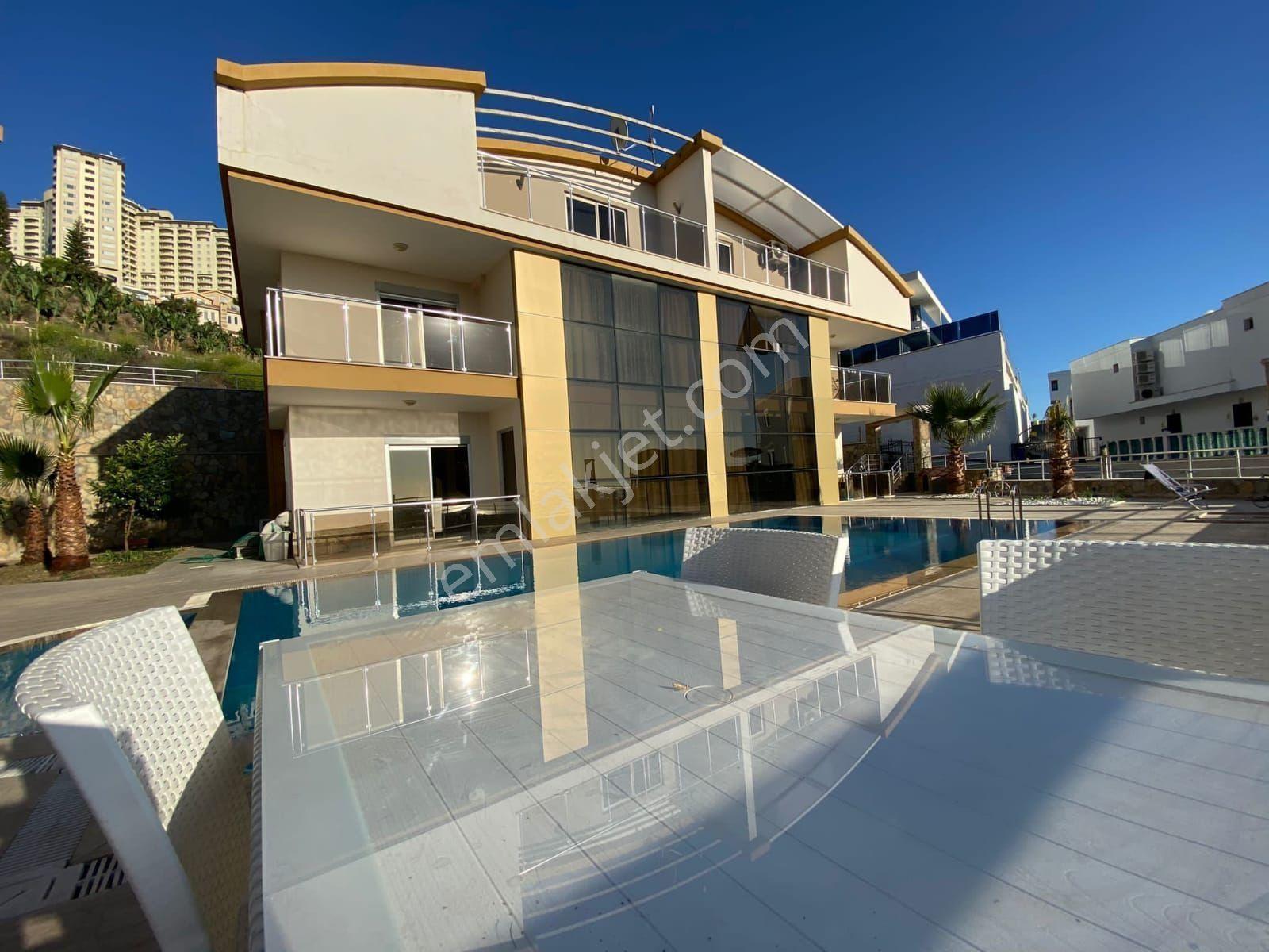 Alanya Kargıcakta Kiralık Manzaralı 5+2 Müstakil Eşyalı Villa - Görsel 13
