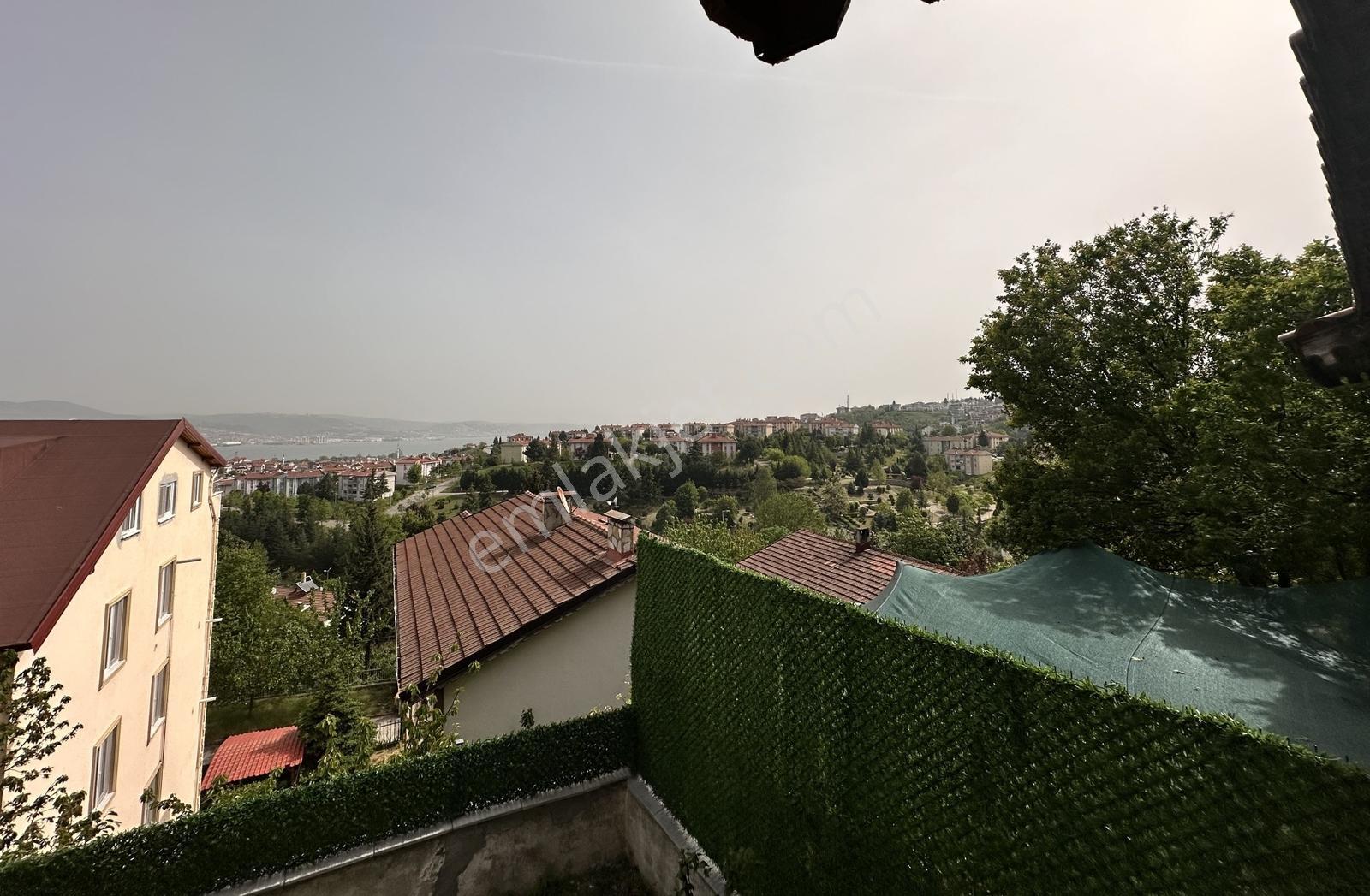 Remax Advantage Gölcük Donanma Mh. Deniz Manzaralı Satılık Villa - Görsel 24