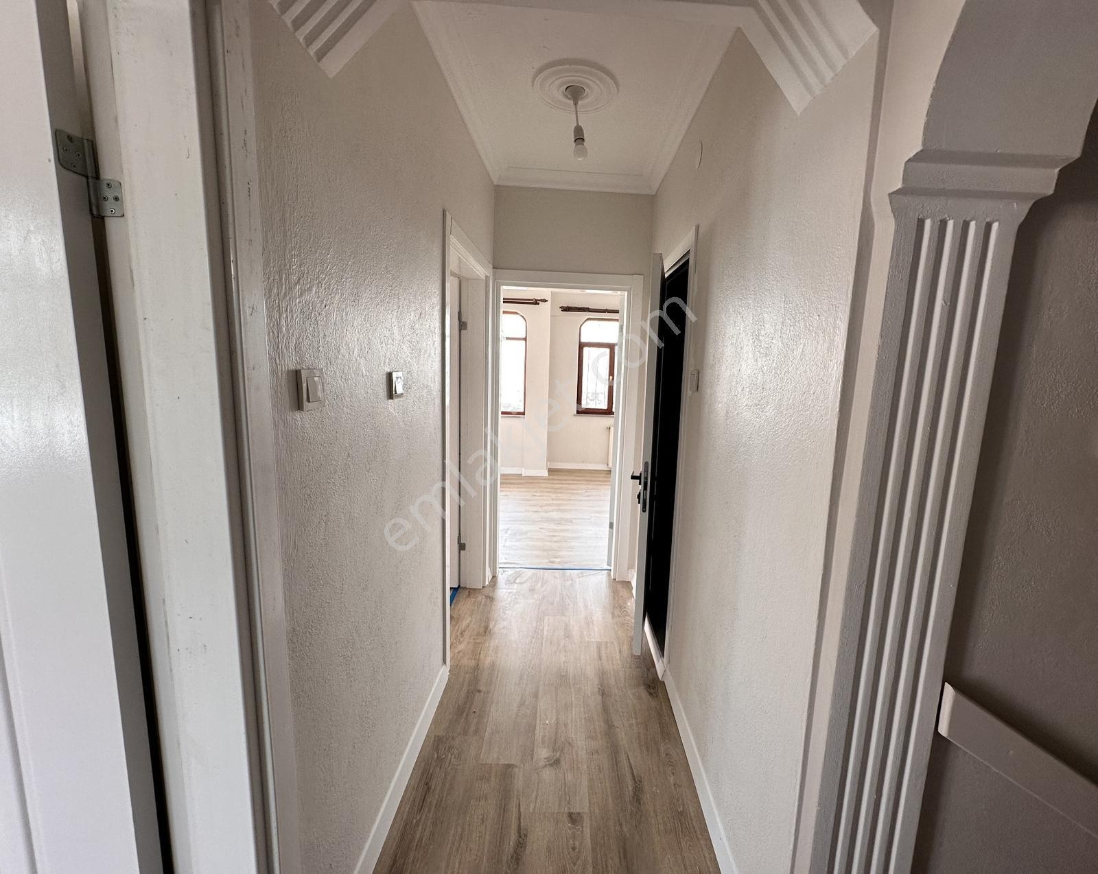Remax Advantage Gölcük Donanma Mh. Deniz Manzaralı Satılık Villa - Görsel 30