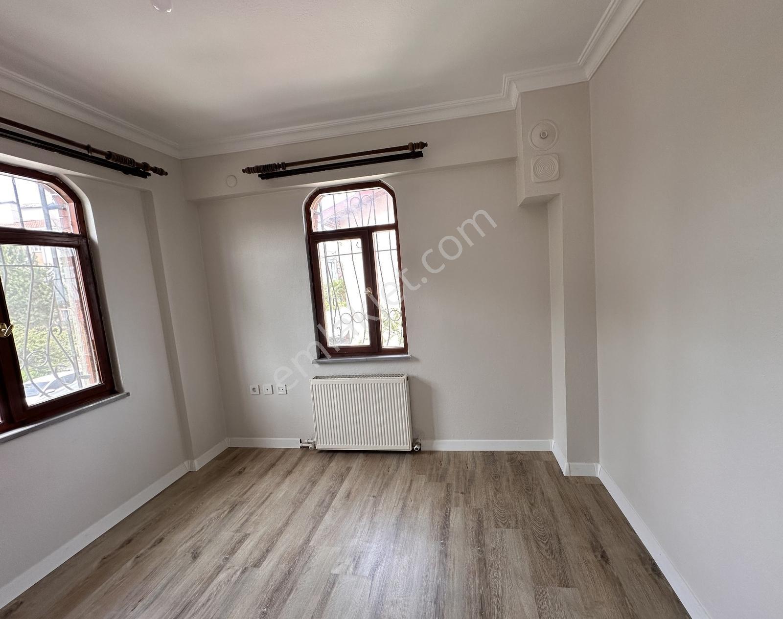 Remax Advantage Gölcük Donanma Mh. Deniz Manzaralı Satılık Villa - Görsel 32
