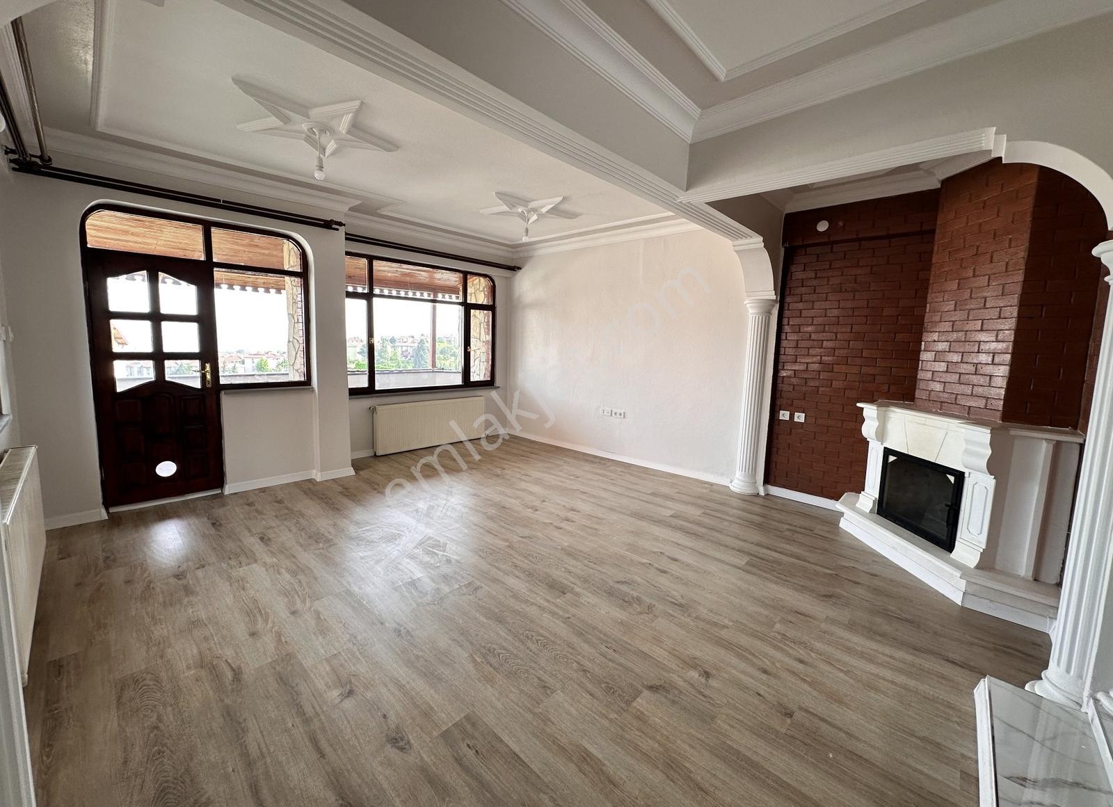 Remax Advantage Gölcük Donanma Mh. Deniz Manzaralı Satılık Villa - Görsel 5