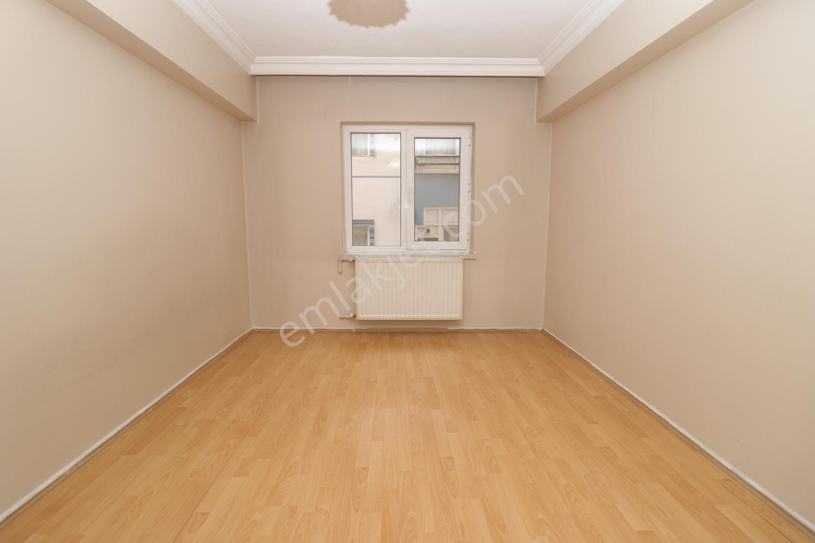 Akif'ten Atakent'te 3+1 14.cadde Yanı Merkezde Ara Kat Kiralık - Görsel 4