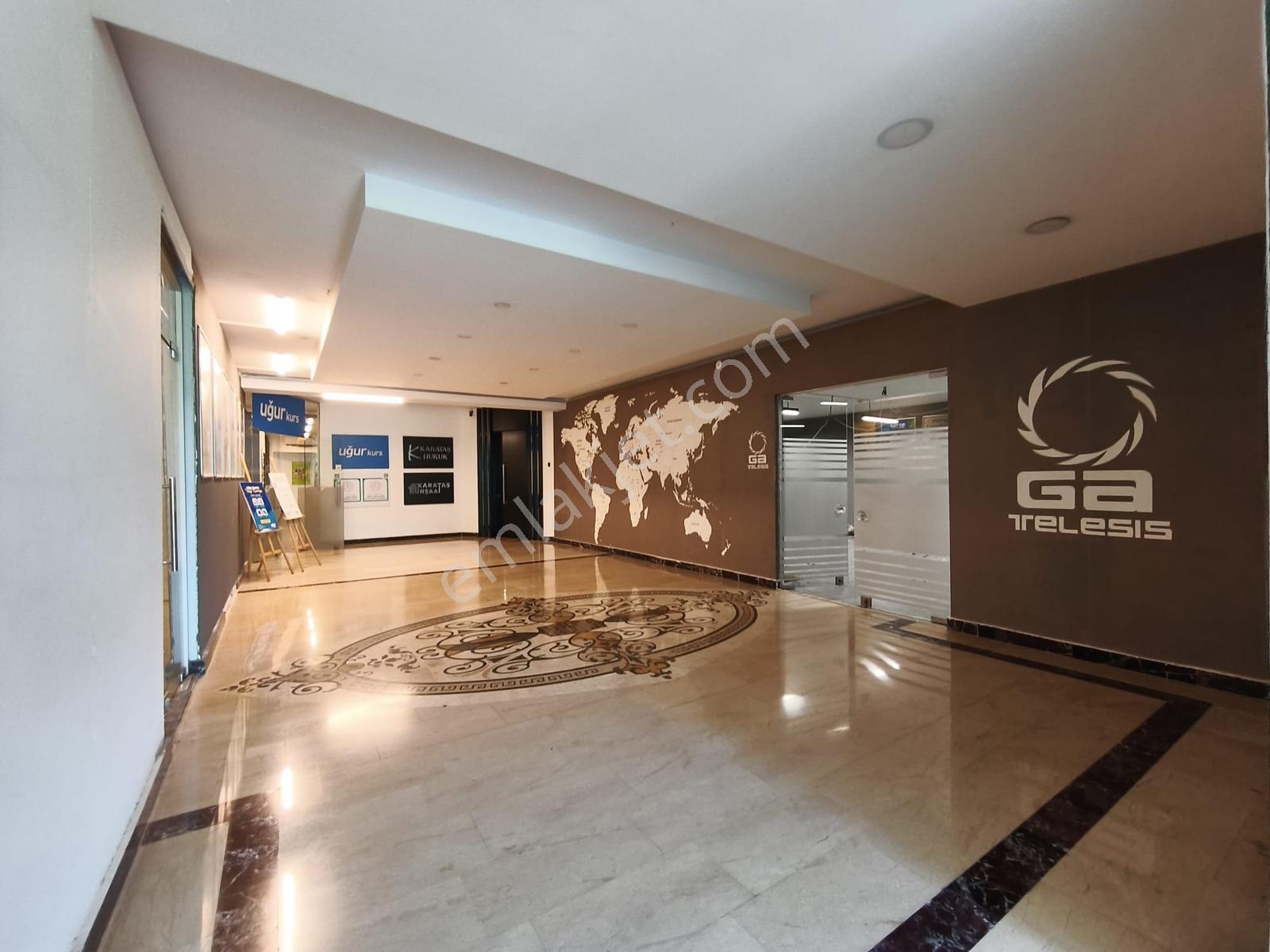 Çağrı Emlak' Tan Fener Caddesi Fener Plazada Kiralık Ofis - Görsel 21
