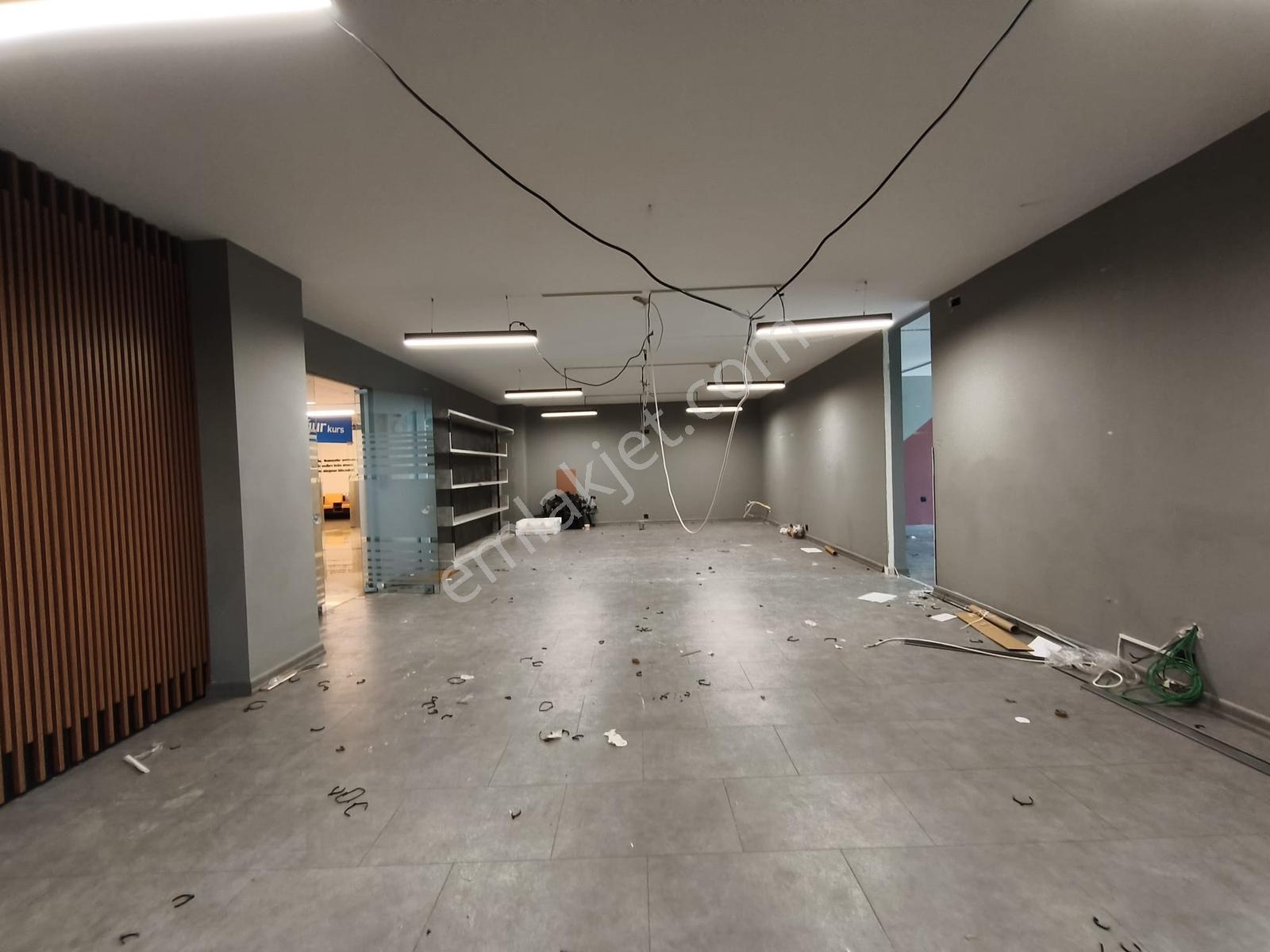Çağrı Emlak' Tan Fener Caddesi Fener Plazada Kiralık Ofis - Görsel 15
