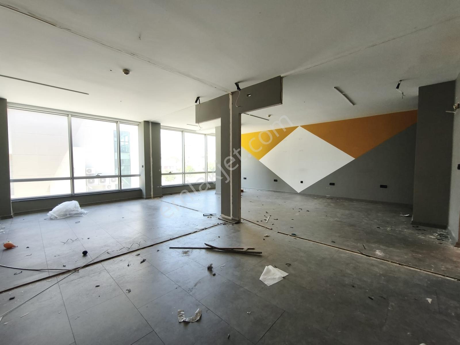 Çağrı Emlak' Tan Fener Caddesi Fener Plazada Kiralık Ofis - Görsel 11