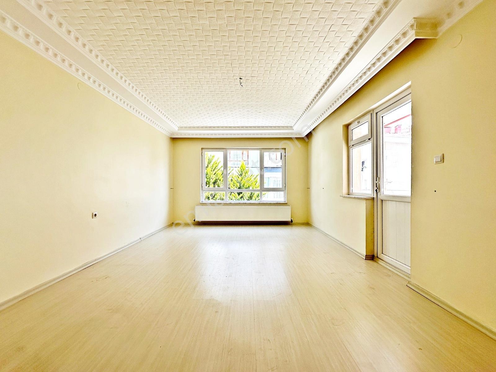 3+1 1.kat Cadde Üzeri Toplu Taşıma Yakını Çift Balkon - Görsel 10
