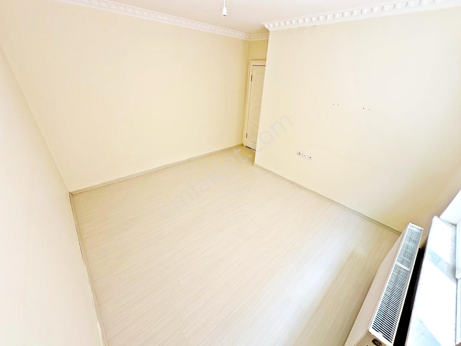 3+1 1.kat Cadde Üzeri Toplu Taşıma Yakını Çift Balkon - Görsel 32