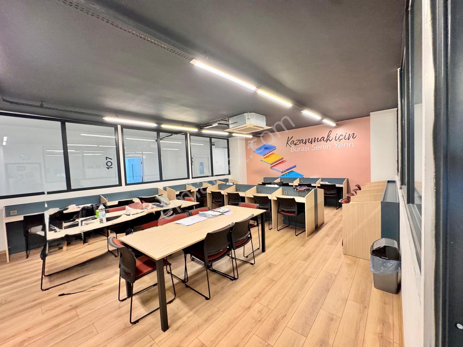 Çağrı Emlak' Tan Fener Caddesi Fener Plazada Kiralık Ofis - Görsel 2