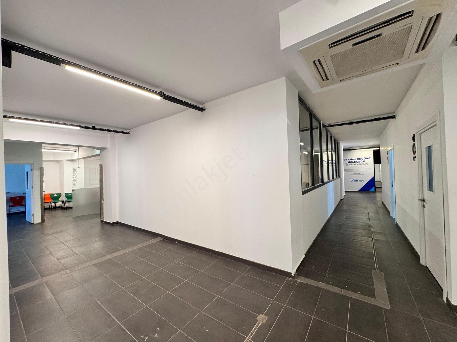 Çağrı Emlak' Tan Fener Caddesi Fener Plazada Kiralık Ofis - Görsel 12