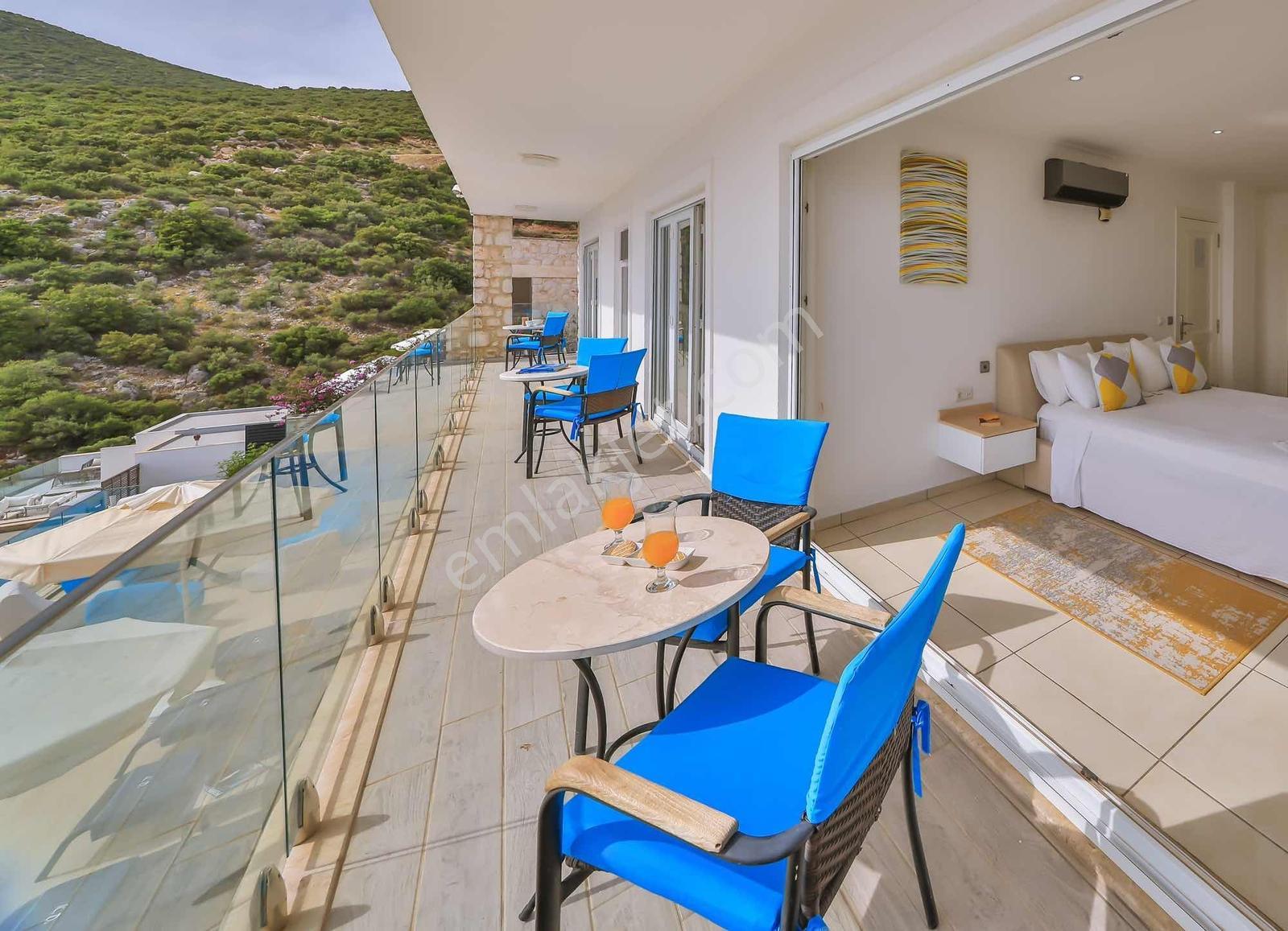 Kalkan Kalamar Koyunda Muhteşem Deniz Manzaralı Lüks 6+1 Villa - Görsel 18