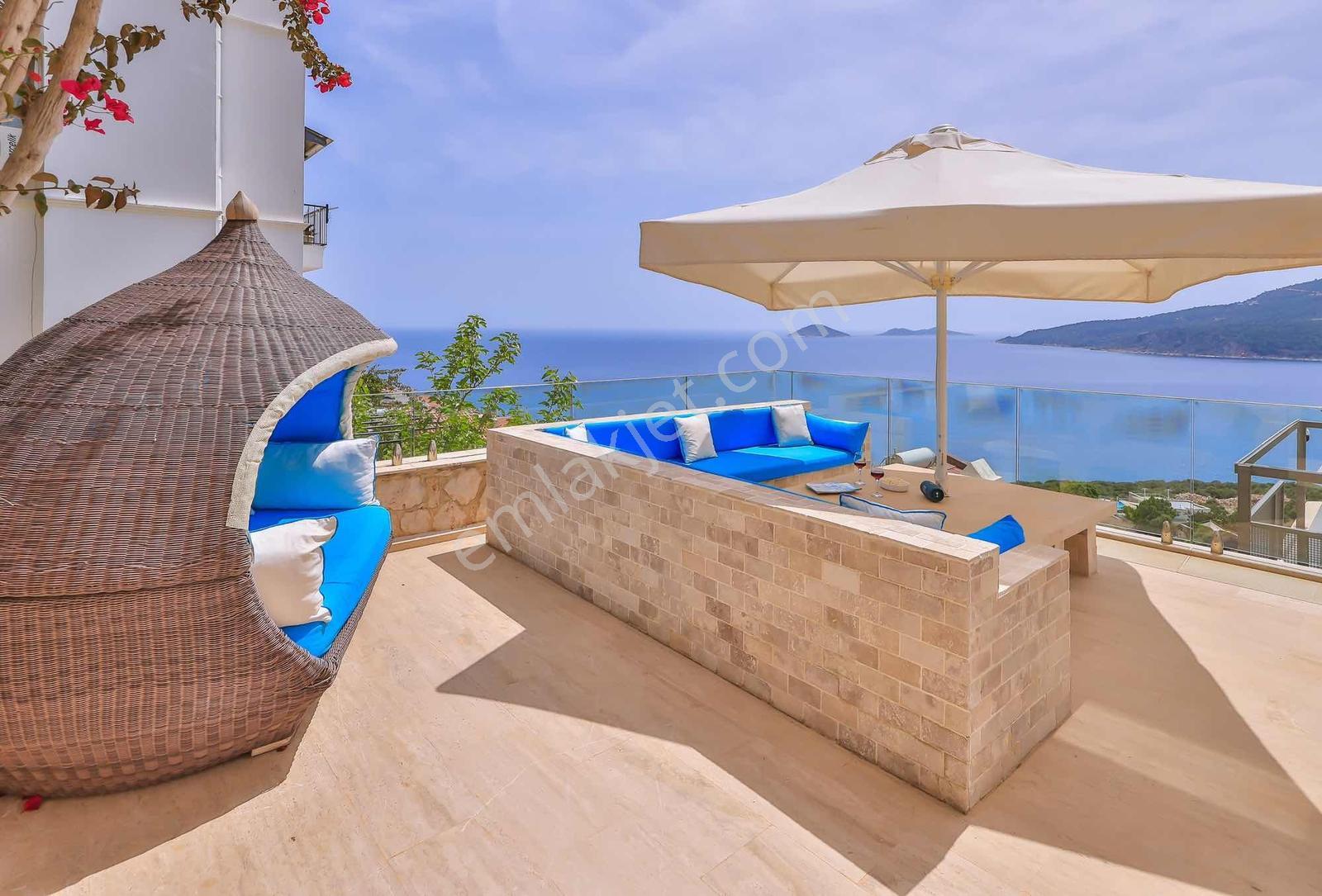 Kalkan Kalamar Koyunda Muhteşem Deniz Manzaralı Lüks 6+1 Villa - Görsel 22