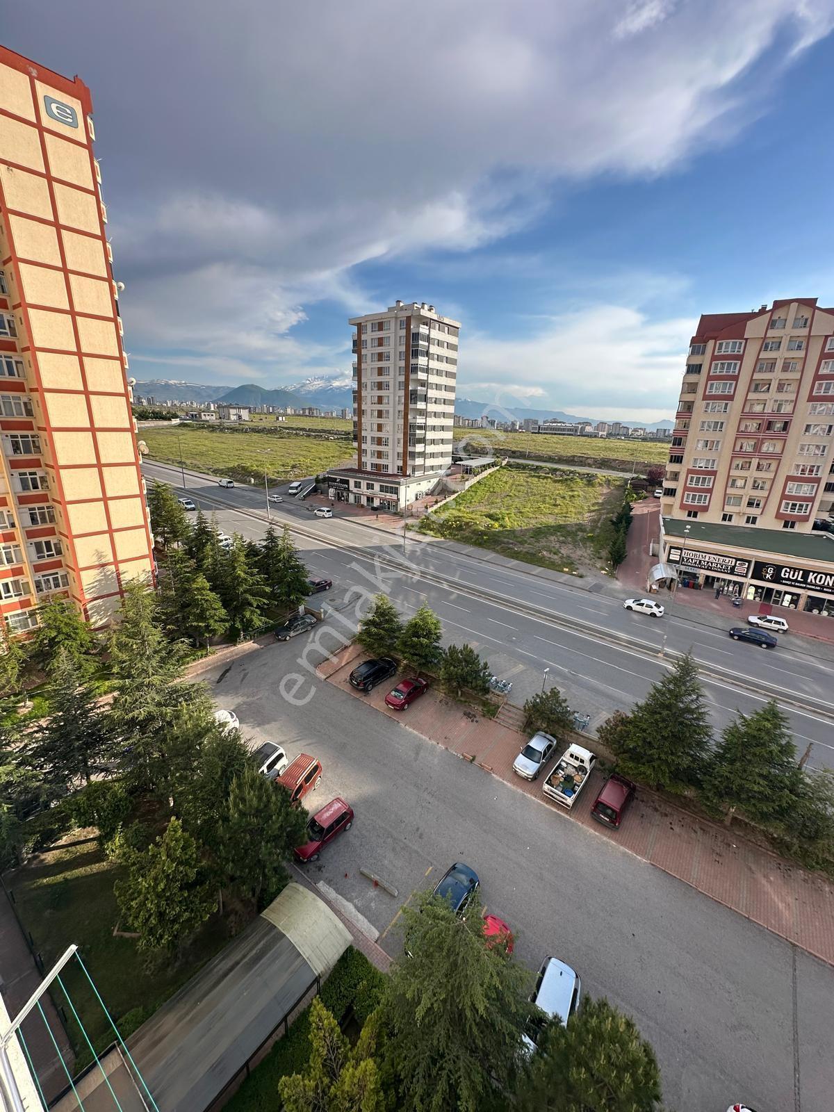 Serkentte Full Yapılı Sıfır Daire Gibi Temiz Kiralık 3+1 Daire - Görsel 27
