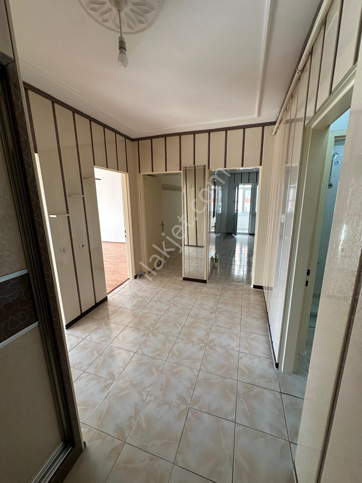 Serkentte Full Yapılı Sıfır Daire Gibi Temiz Kiralık 3+1 Daire - Görsel 17