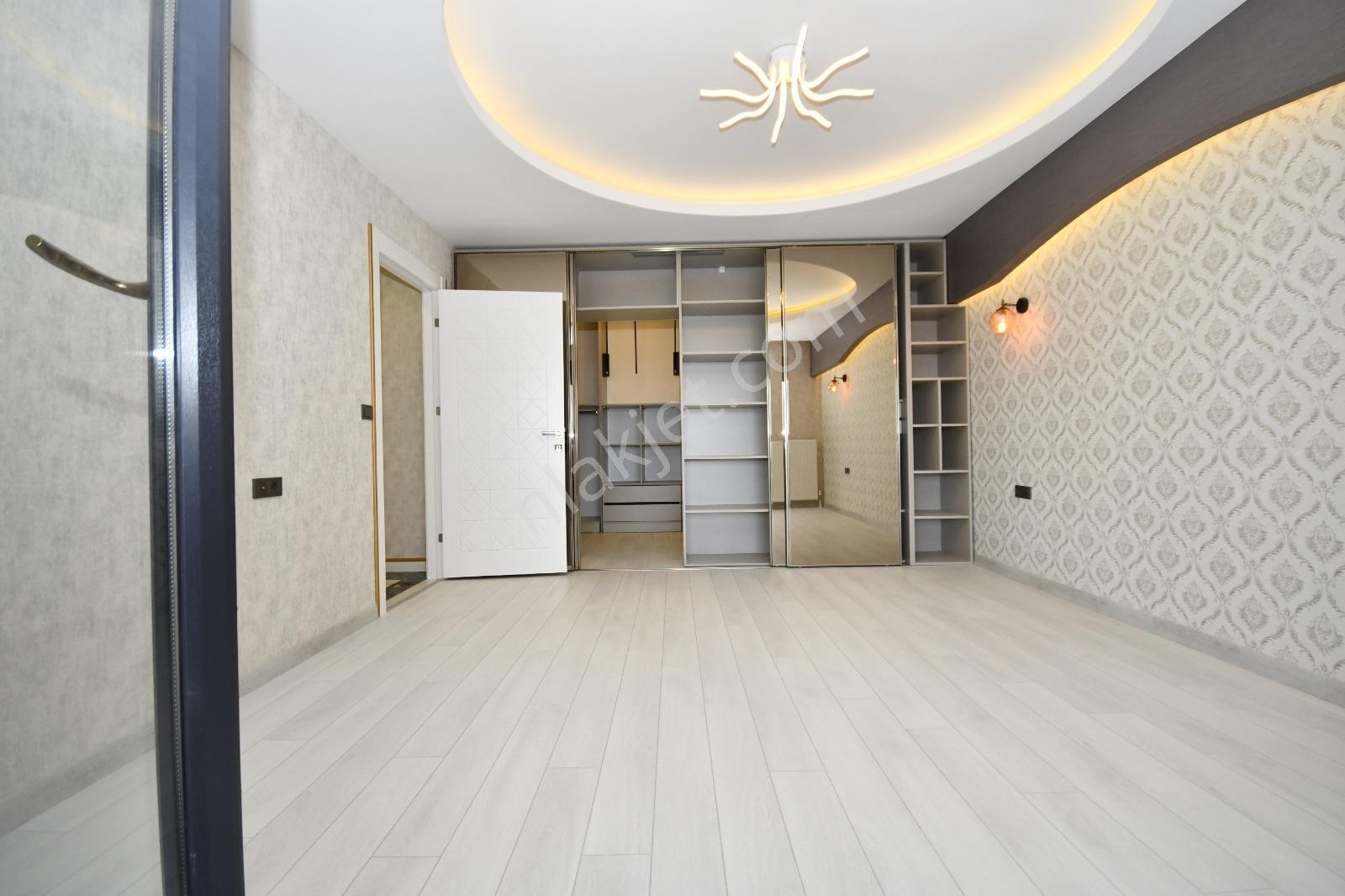 Göktaş'tan Şık Tasarımlı Modern Sitede K.garajlı Ultra Lüx 4+1 - Görsel 31