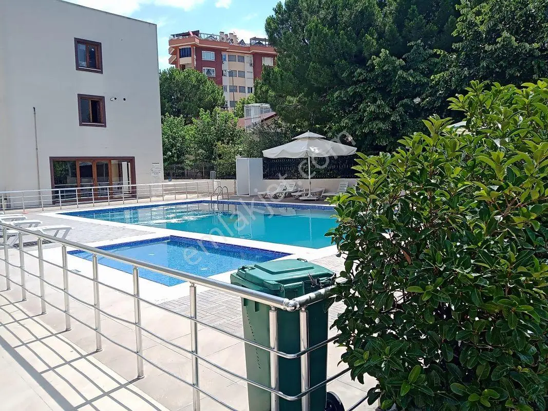 Sahibinden / Pendik Merkezde / 3+1 Daire /havuzlu / Güvenlikli / Sosyal Alanlı