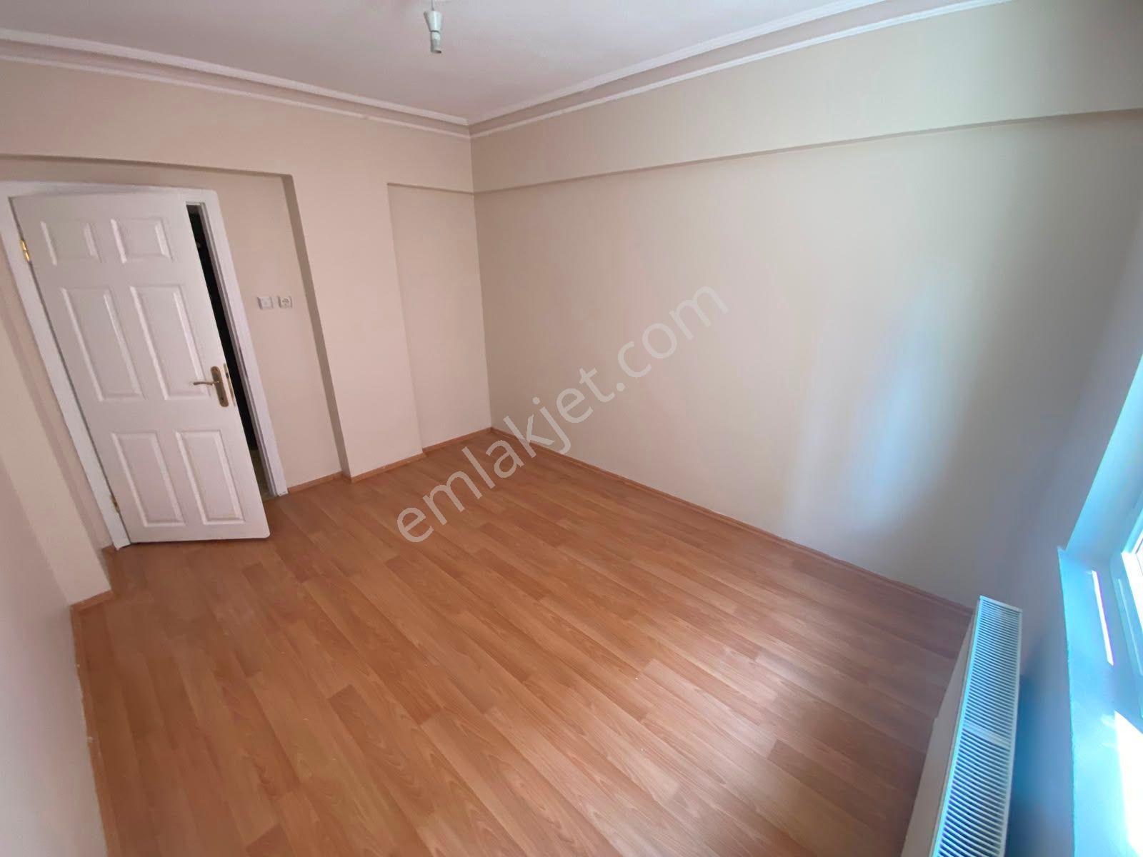 Es As Emlaktan Selçuklu Mh Katta Bağımsız Masrafsız Kiralık 3+1 Daire - Görsel 15