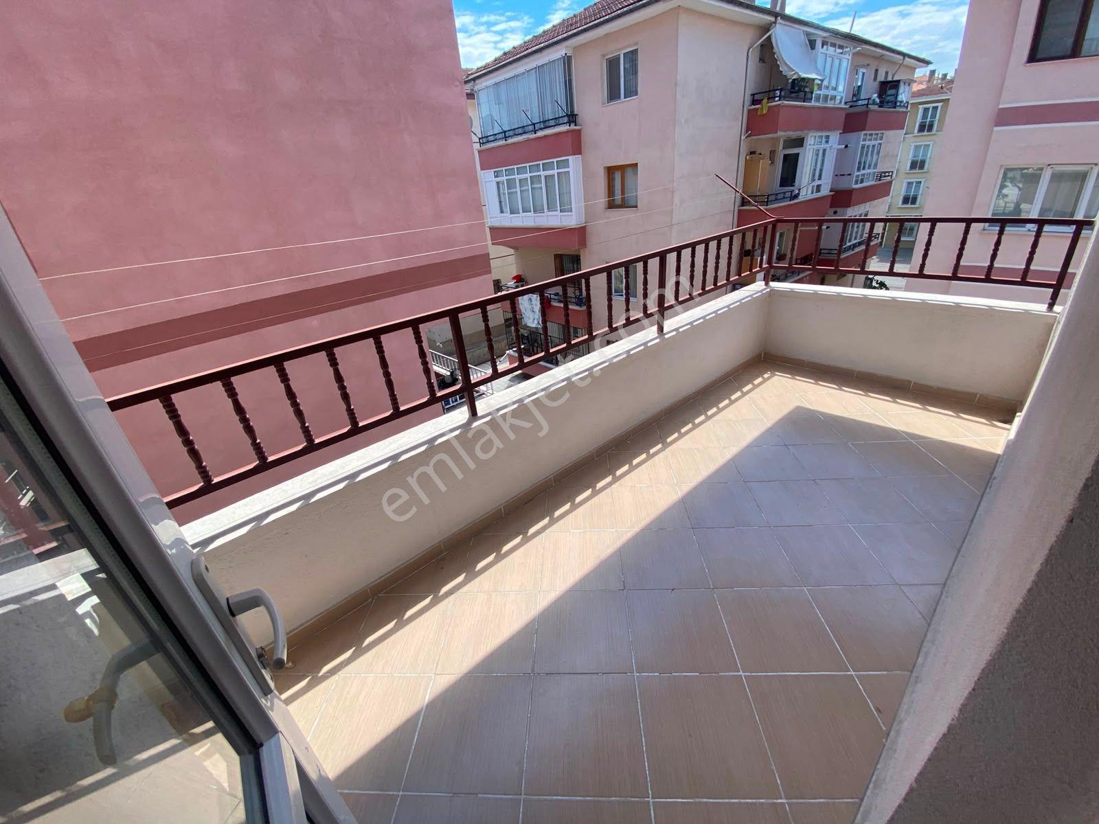 Es As Emlaktan Selçuklu Mh Katta Bağımsız Masrafsız Kiralık 3+1 Daire - Görsel 23