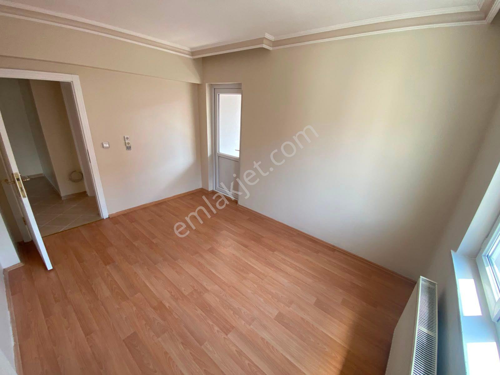 Es As Emlaktan Selçuklu Mh Katta Bağımsız Masrafsız Kiralık 3+1 Daire - Görsel 11