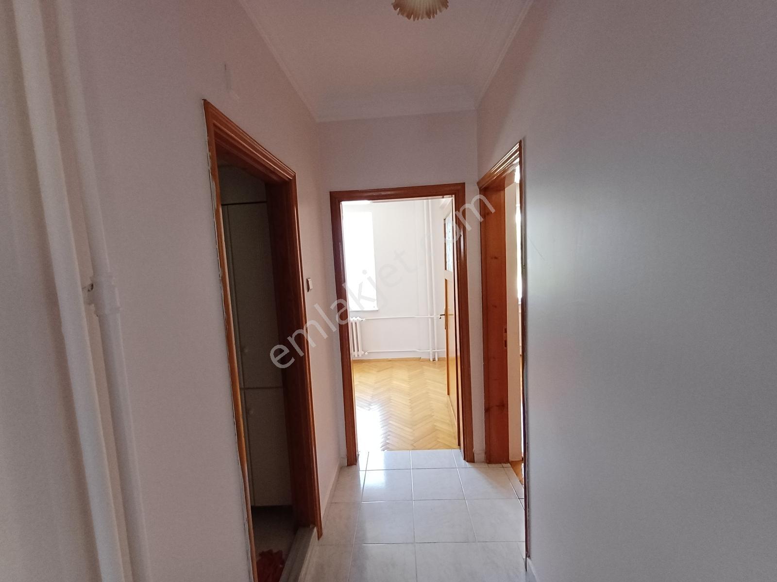 Adnan Menderes Te Maraton Sitesi'nde 3+1 Arakat Daire - Görsel 9