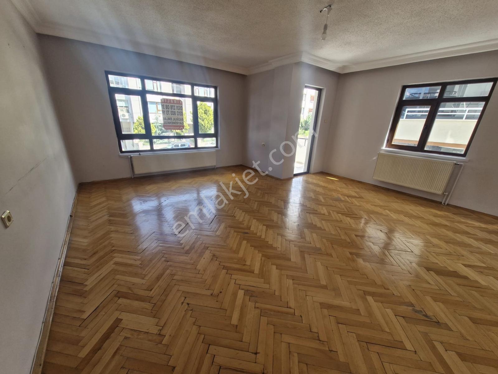 Birlik Mahallesi 435.cadde Üzeri Ara Kat Kiralık 3+1 Daire..... - Görsel 16