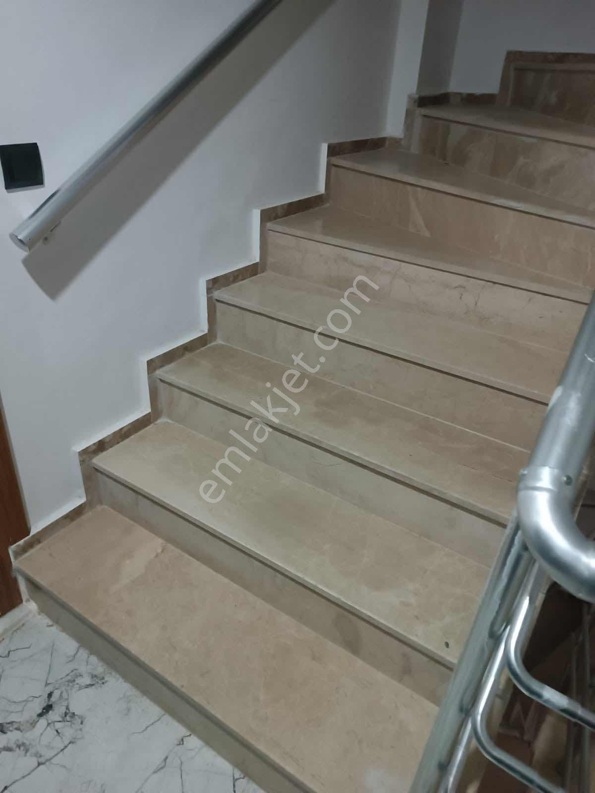 Kuşadası Davutlarda 2+1 Ara Kat Full Eşyalı Satılık Daire - Görsel 22