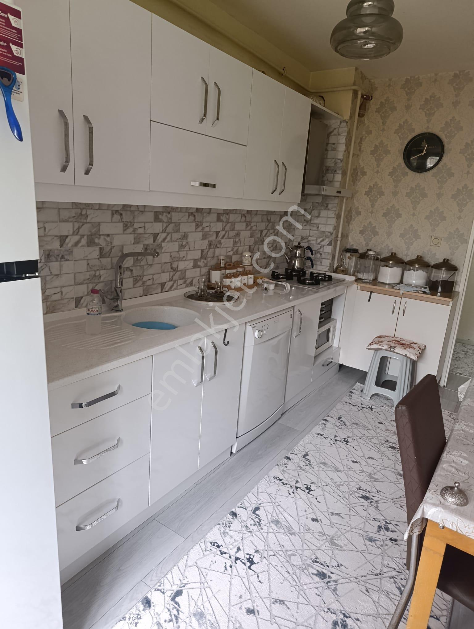 Emek Emlak'tan İlimtepe Belediye Evleri 1.etap B Blok Satılık Daire S-2714 - Görsel 2