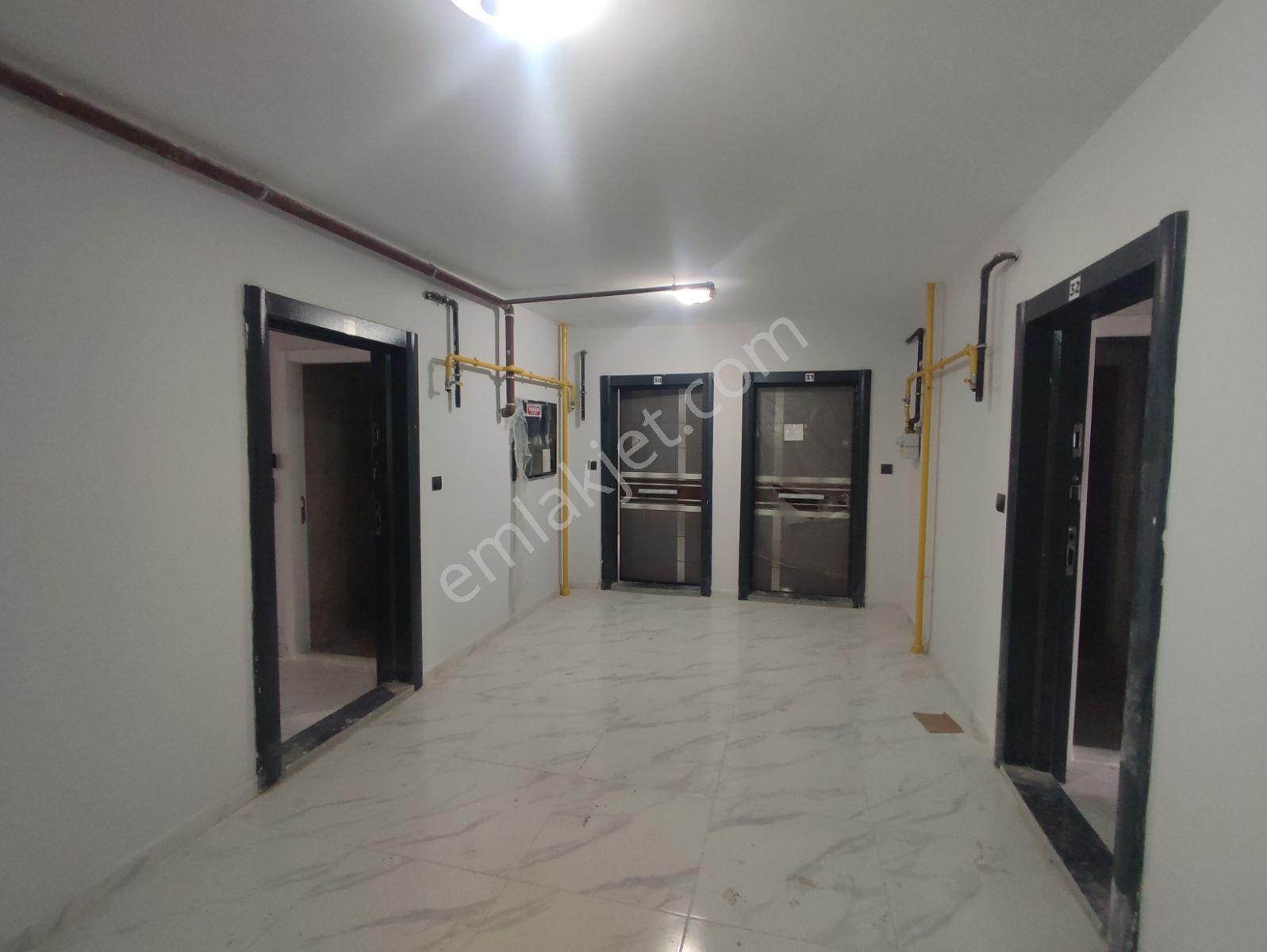 Truva Yağız'dan İlkadım Liman Mh Ebeveyn Banyolu Sıfır 3+1 Daire - Görsel 19