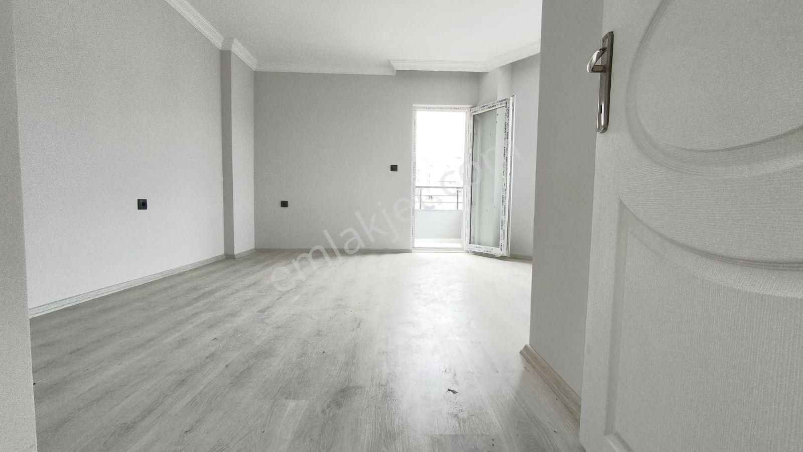 Truva Yağız'dan İlkadım Liman Mh Ebeveyn Banyolu Sıfır 3+1 Daire - Görsel 9