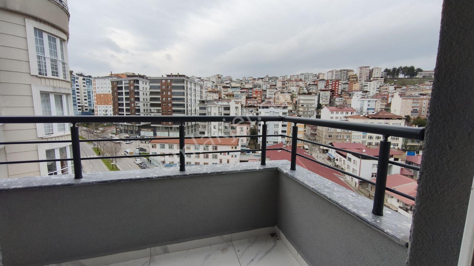 Truva Yağız'dan İlkadım Liman Mh Ebeveyn Banyolu Sıfır 3+1 Daire - Görsel 11