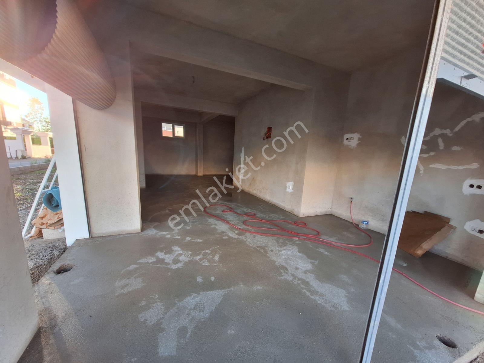 Cumhuriyet Mahallesinde Ayzek Otel Yanında Kiralık Dükkan - Görsel 2