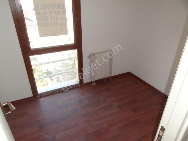 Ünalan Metro-metrobüs Yakını Genç Apt.satılık Daire 3+1,120m2. - Görsel 28