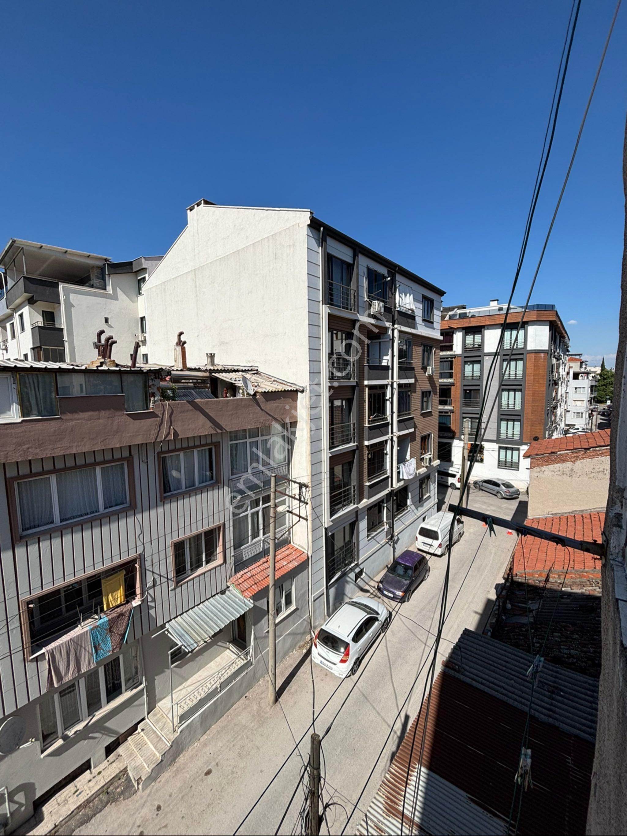 Gül Emlaktan Balıkesir Karesi 2.oruç Gazi Mahallesinde Çarşı Merkeze Yakın Satılık Ara Kat 2+1 Daire - Görsel 15