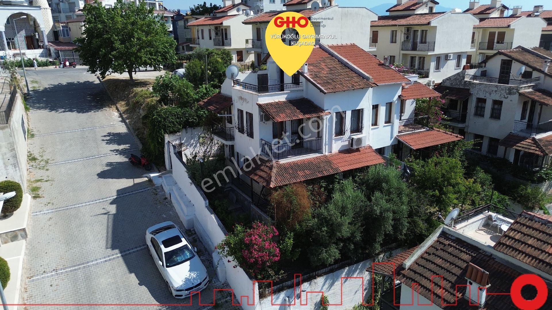 Kuşadası Kadınlar Denizi Mevki Sezonluk Eşyalı Kiralık Villa