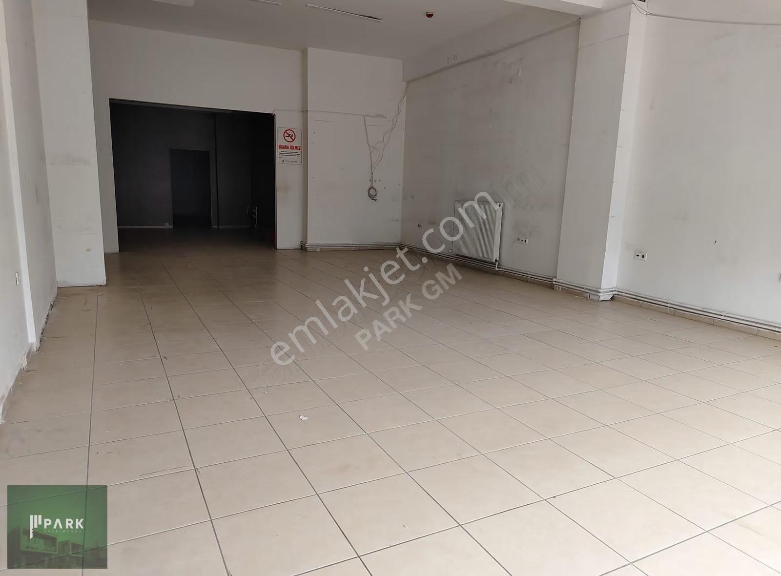 Park Gayrimenkulden İşlek Cadde Üzeri Kiralık 180 M2 Dükkan - Görsel 9