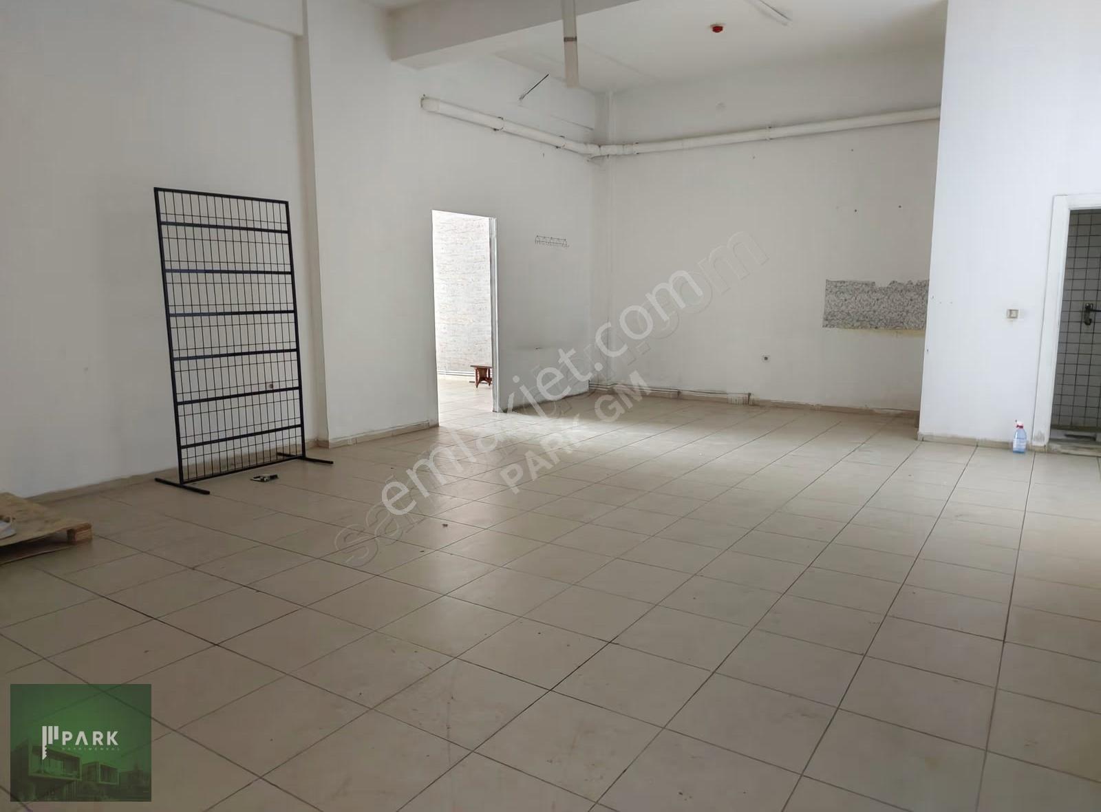 Park Gayrimenkulden İşlek Cadde Üzeri Kiralık 180 M2 Dükkan - Görsel 16