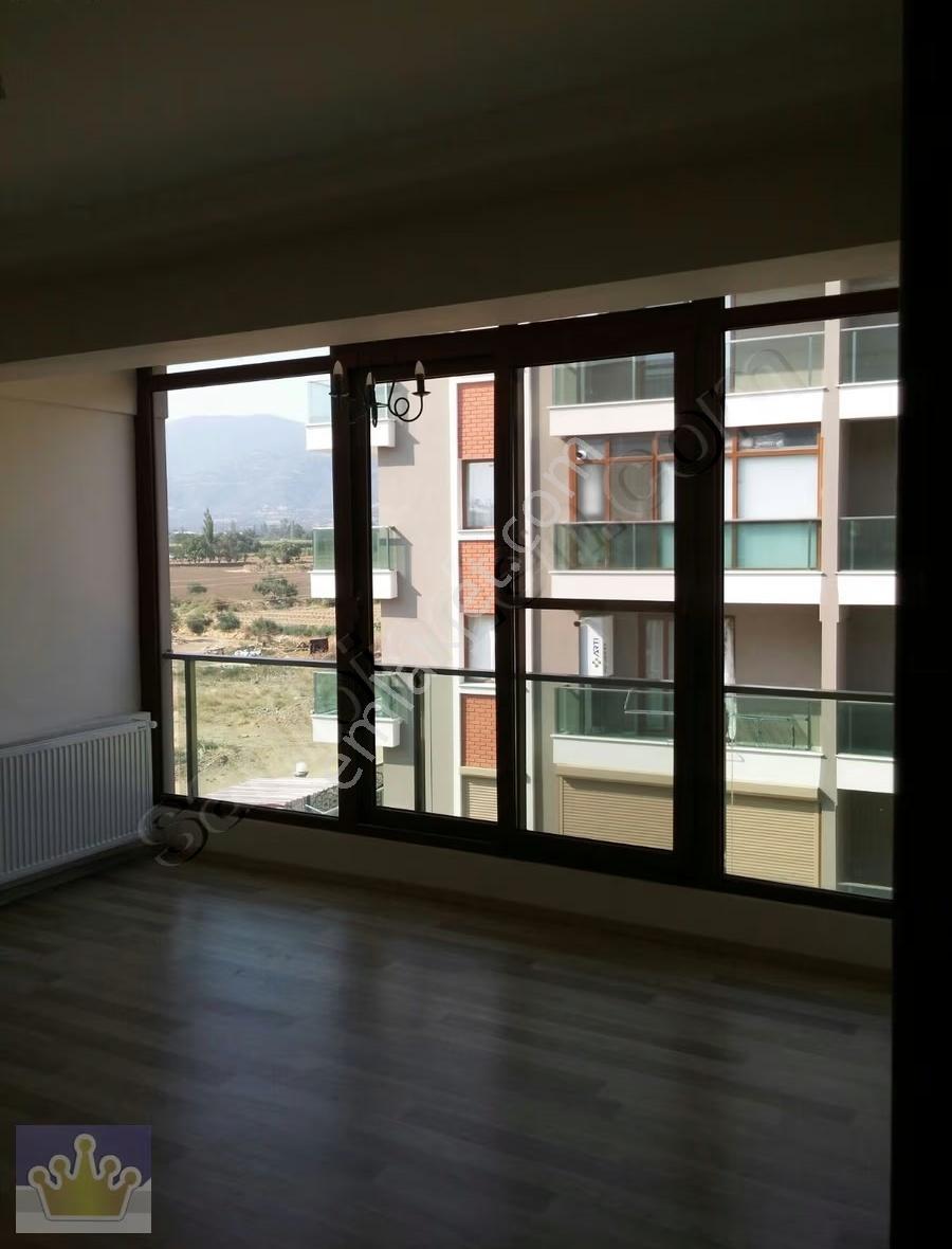 Ödemiş S.demirel Mah. Satılık Önü Açık Ara Kat Daire - Görsel 11