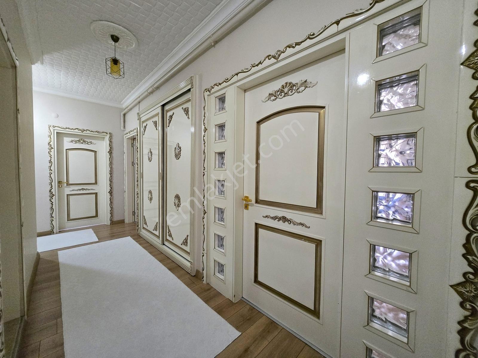 Garanti Emlak'tan - Saray Mimarisine Sahip - 145 M² Fırsat Daire - Görsel 30