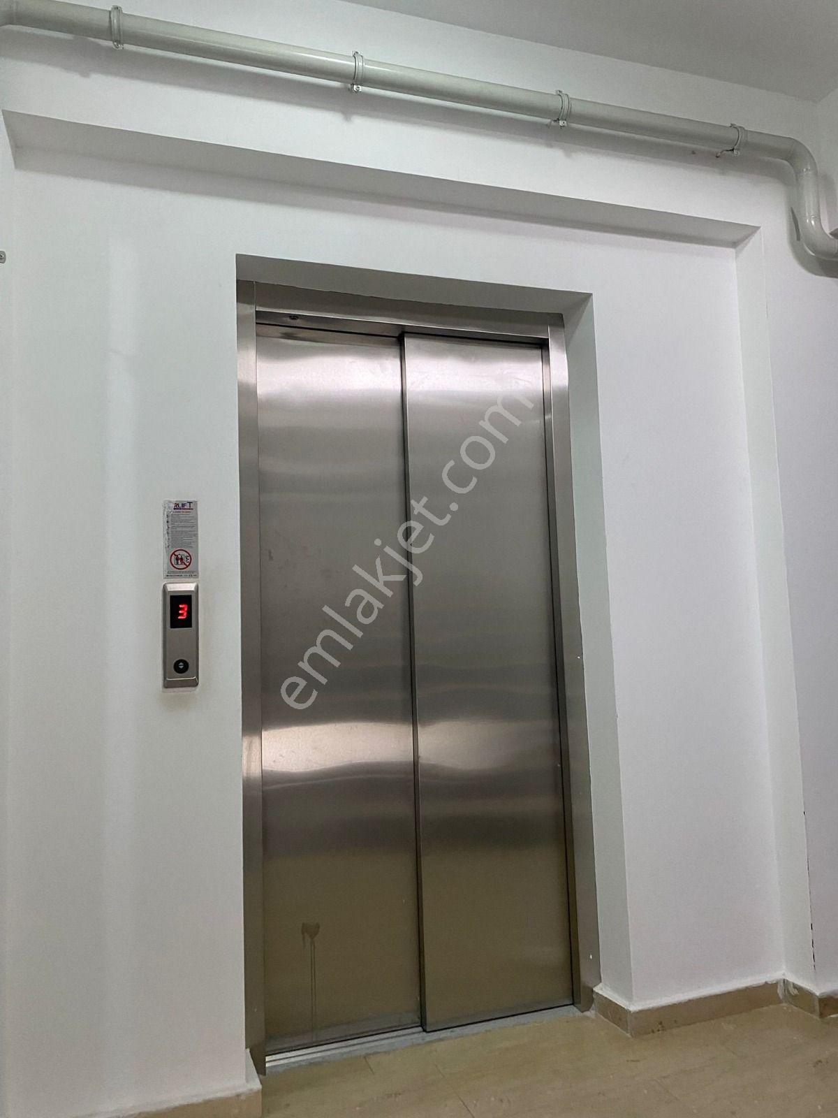 Site İçi Denize Yakın Kullanıma Hazır 1+1 Daire - Görsel 9