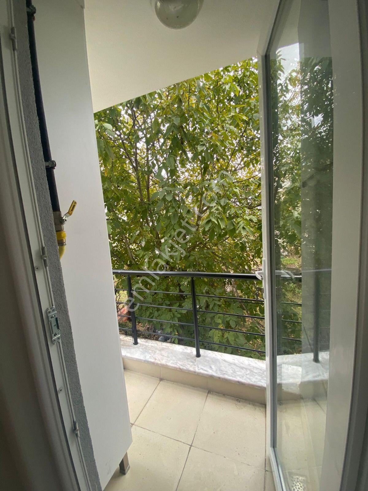 Site İçi Denize Yakın Kullanıma Hazır 1+1 Daire - Görsel 8
