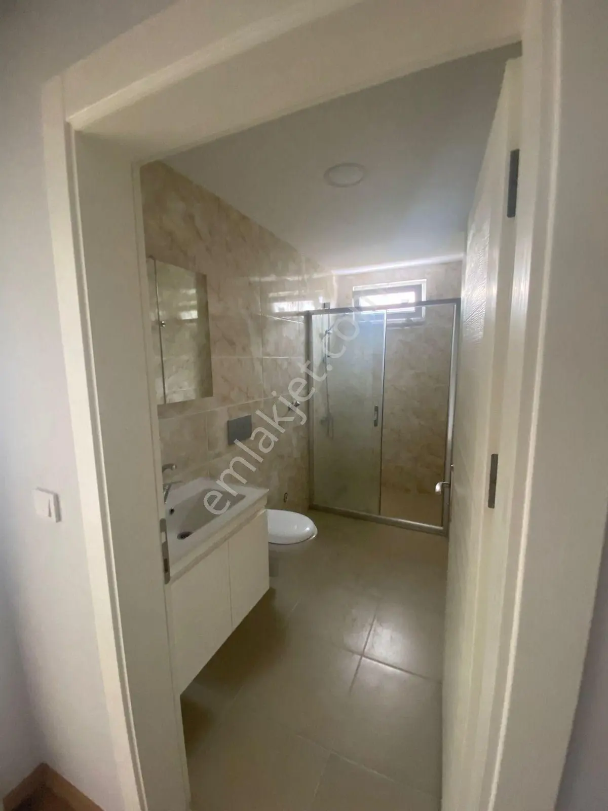Site İçi Denize Yakın Kullanıma Hazır 1+1 Daire - Görsel 5