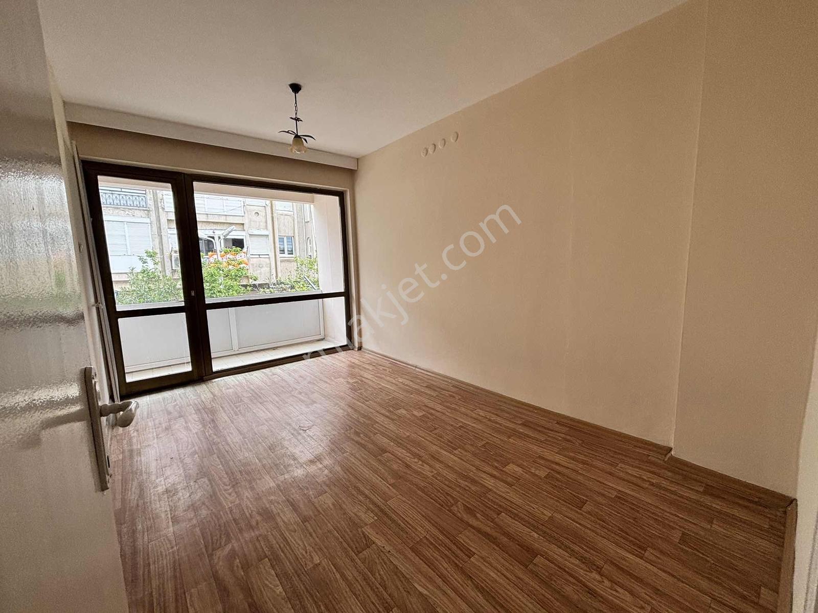 Denize 300m Yakınlıkta Devamlı Kiralık 2+1daire - Görsel 7