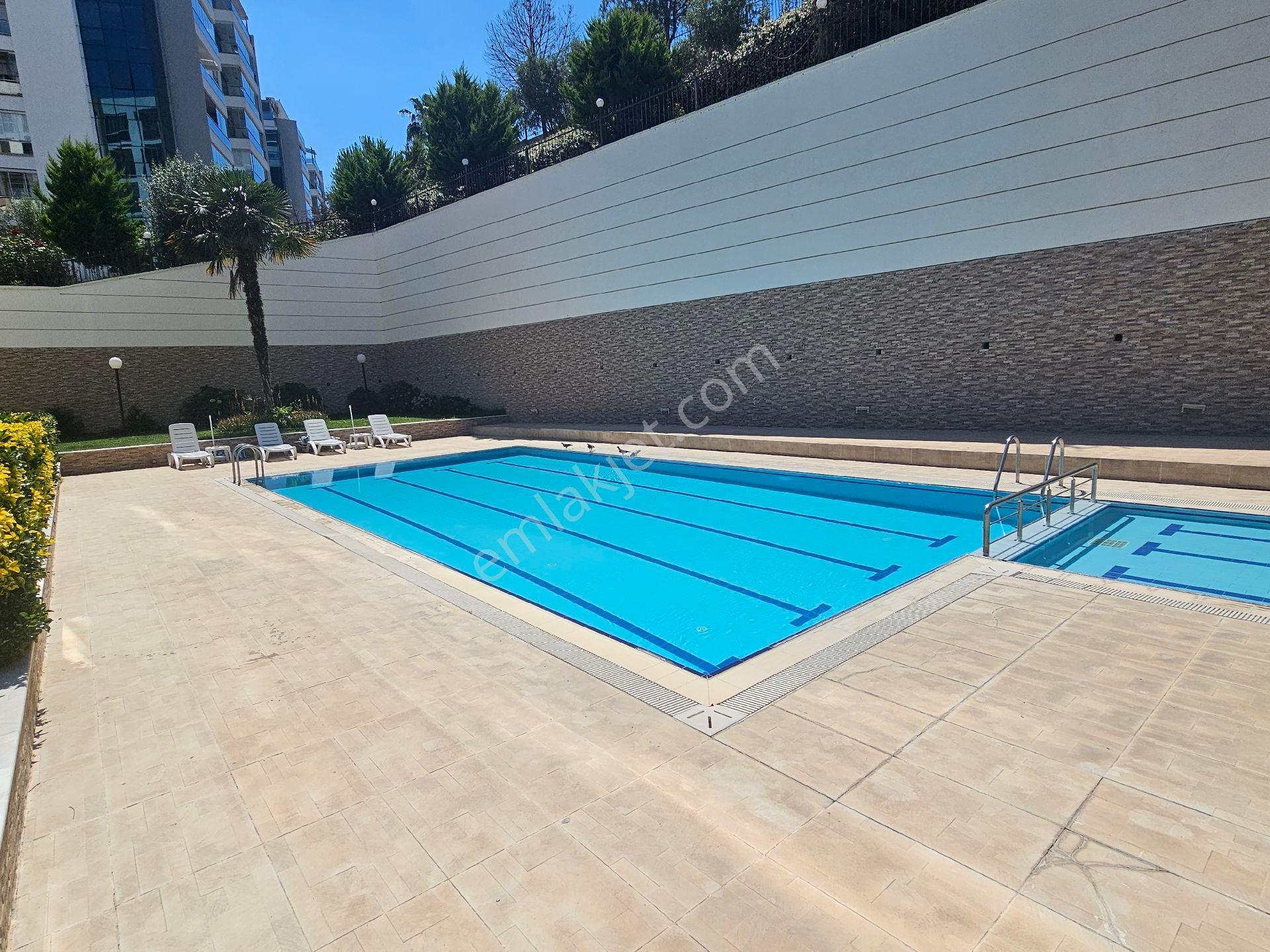 Örnekköy'de Havuzlu Site İçerisinde, Çok Az Kullanılmış, Ebeveyn Banyolu 3+1 Satılık Daire - Görsel 23